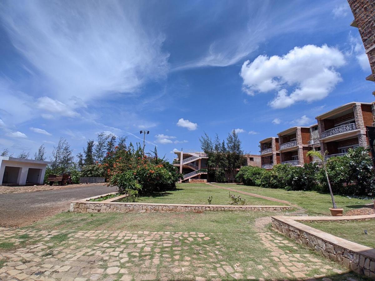Kanthi Resorts Badami Bagalkot Exterior photo