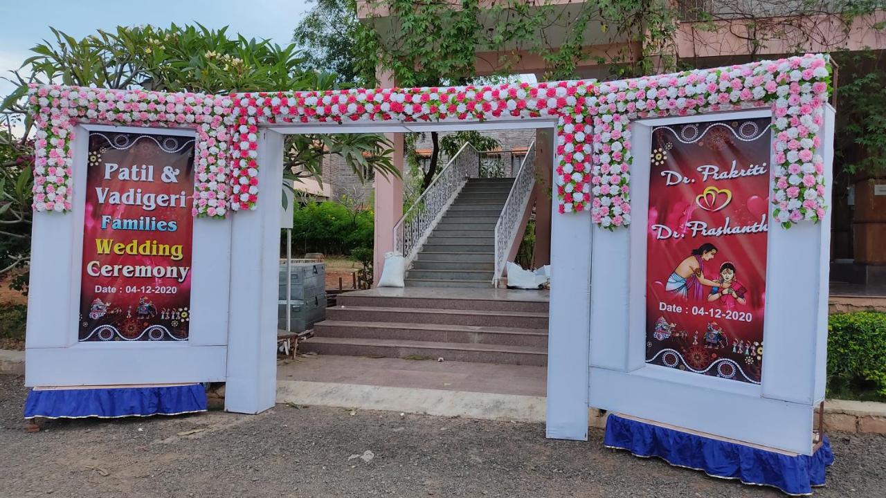 Kanthi Resorts Badami Bagalkot Exterior photo