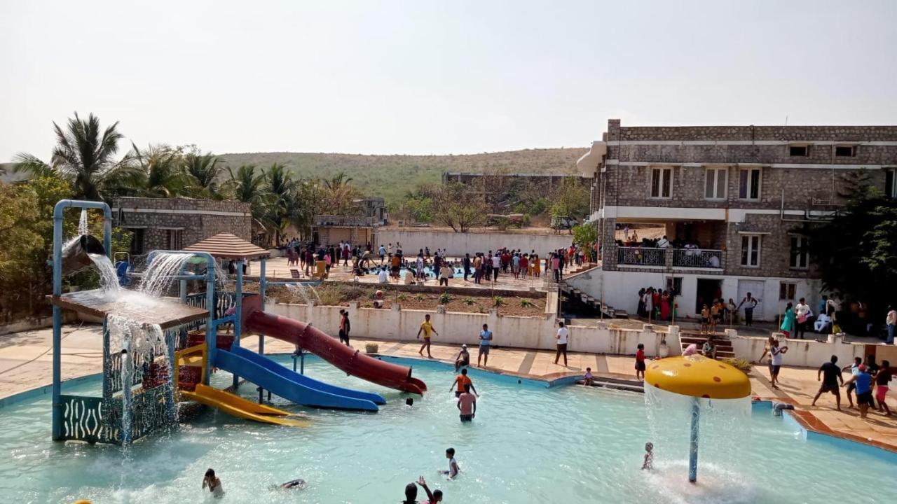 Kanthi Resorts Badami Bagalkot Exterior photo